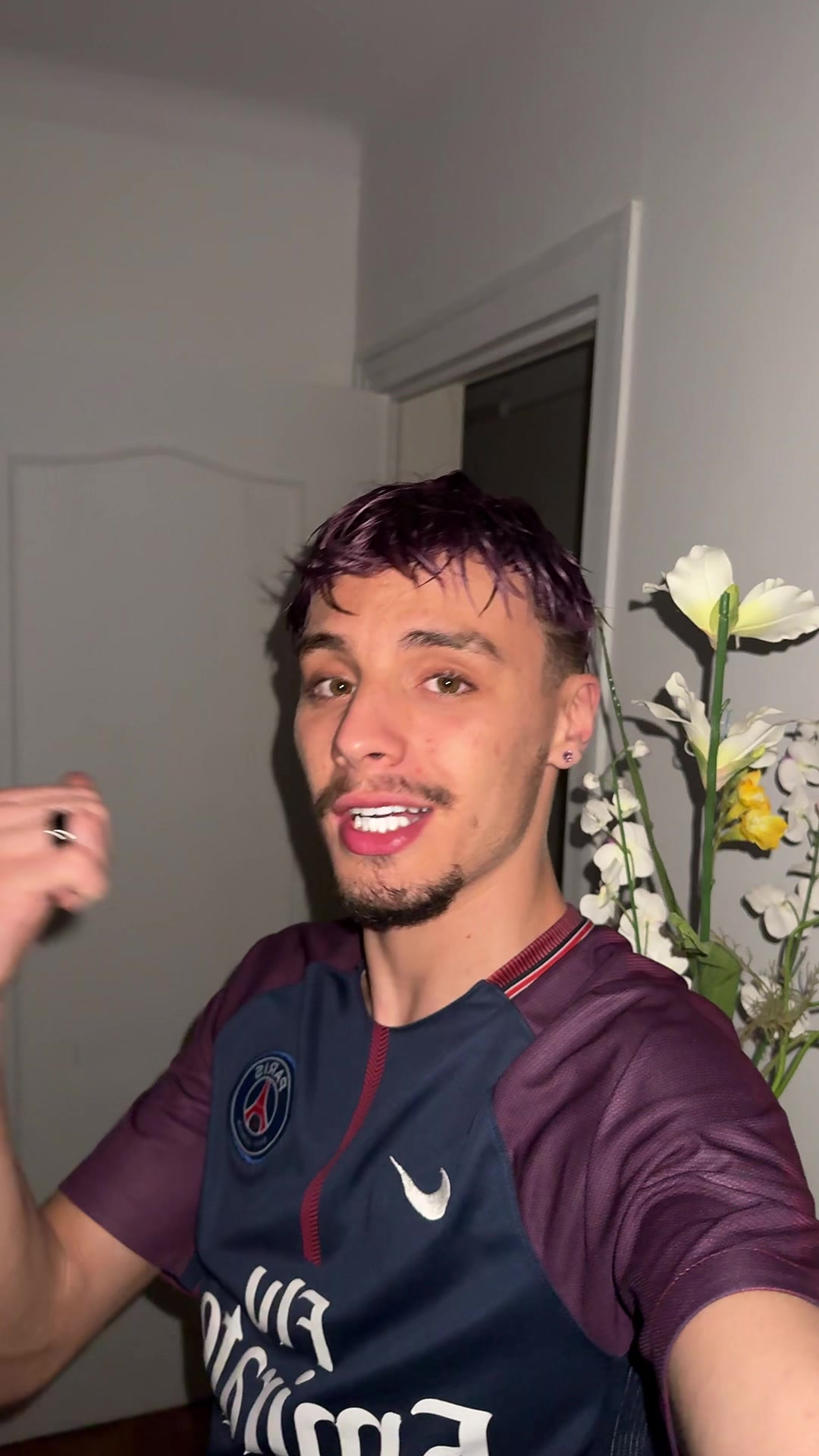 @🍇