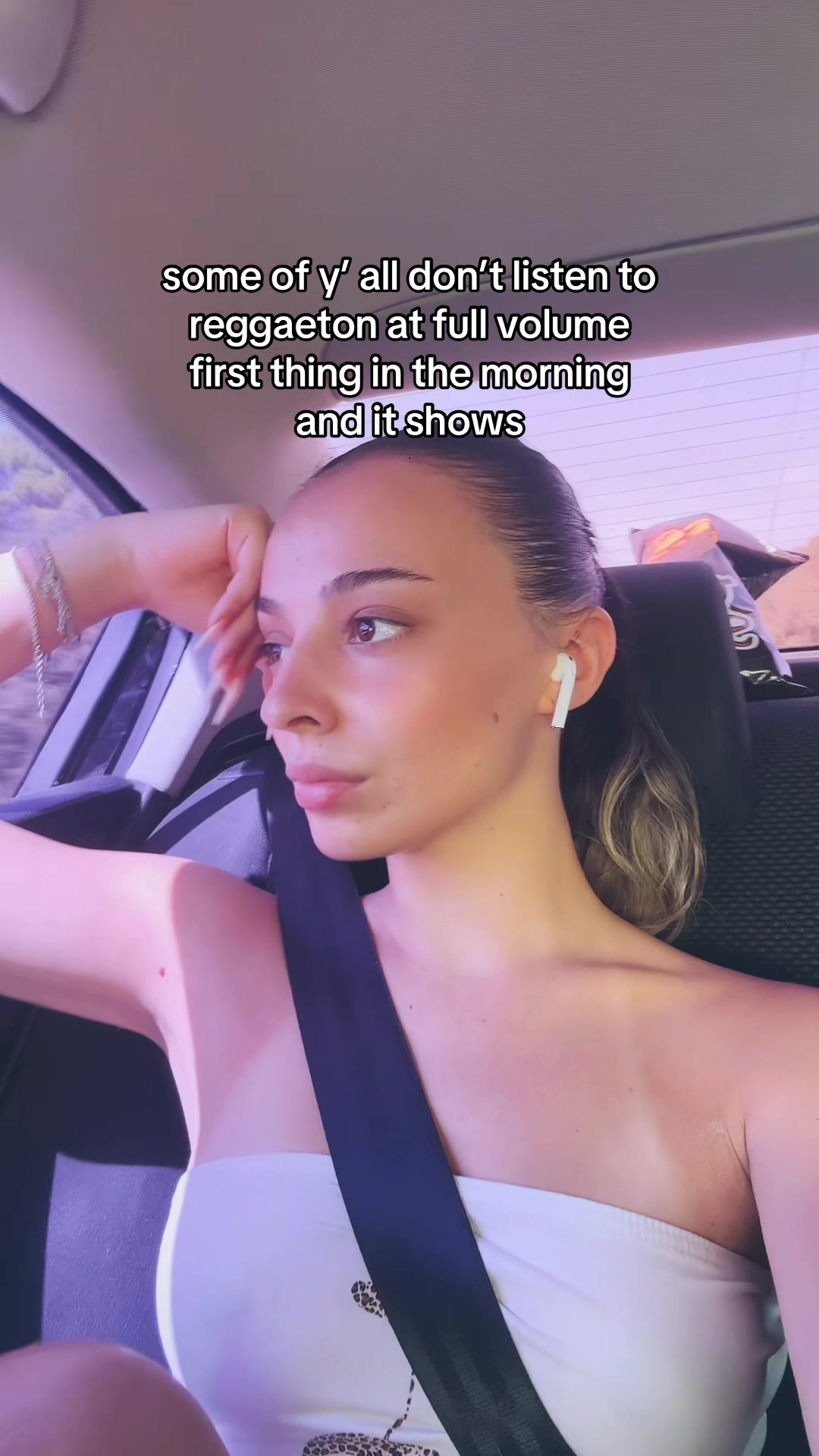 @ioanadaviid
