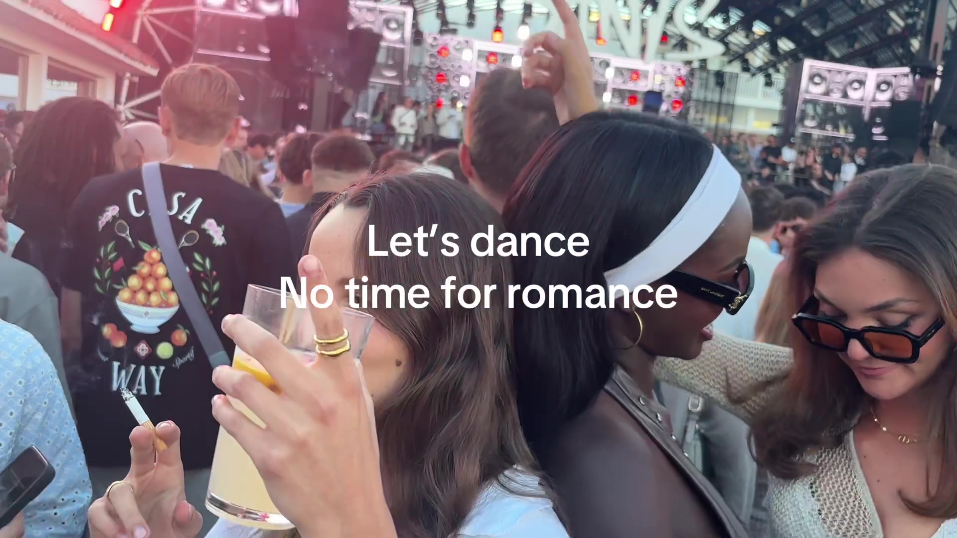 @Eliiii