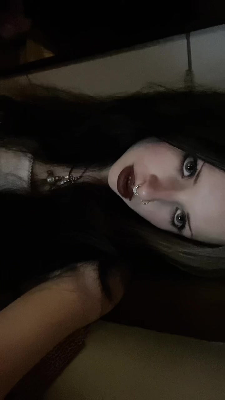 @𝔈𝔳𝔈
