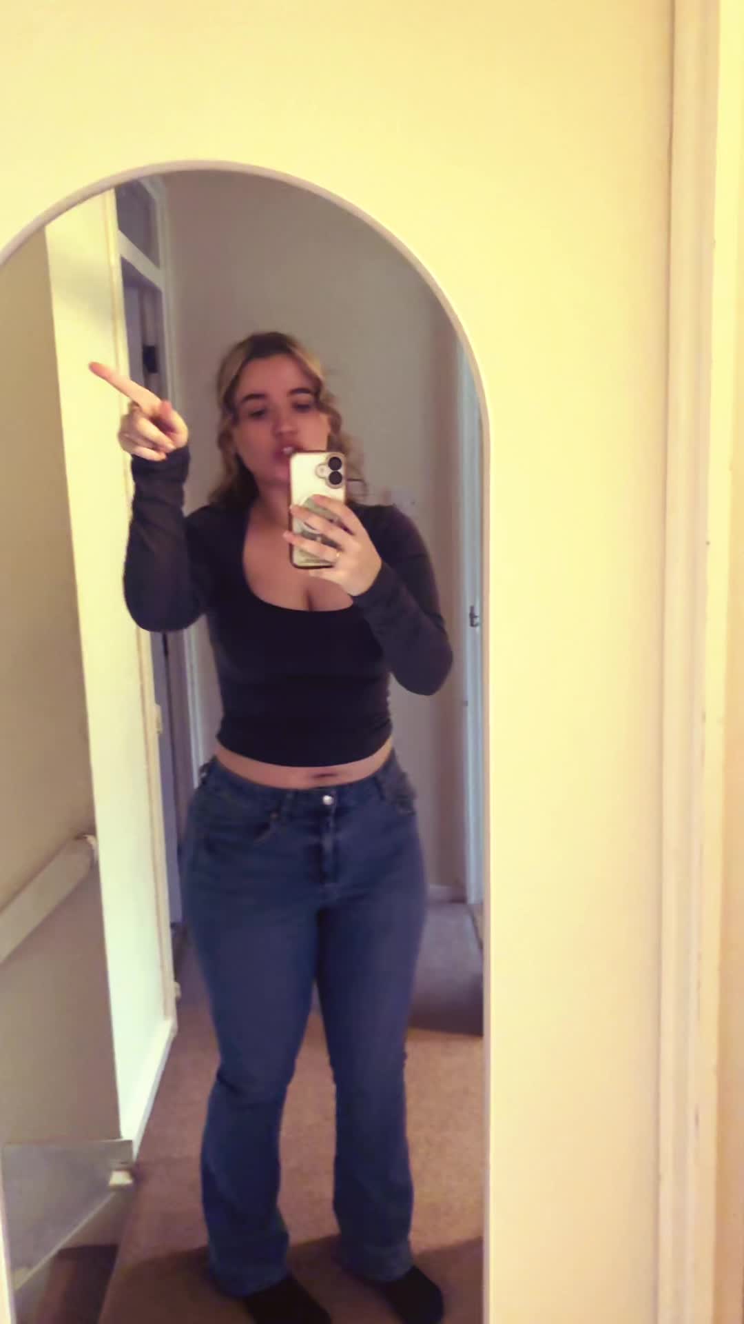 @izzy.xoxo