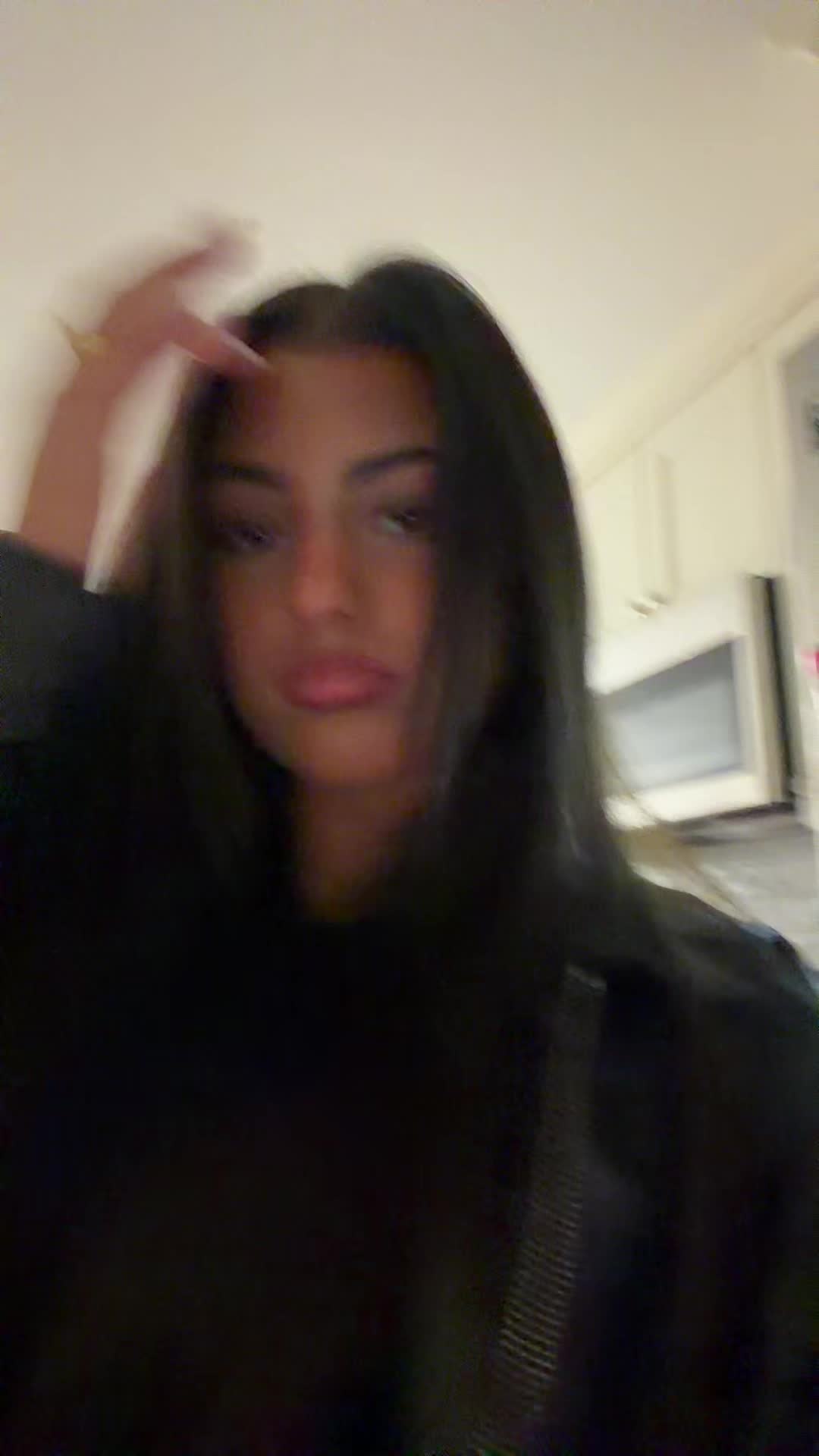 @danielledonononoohno