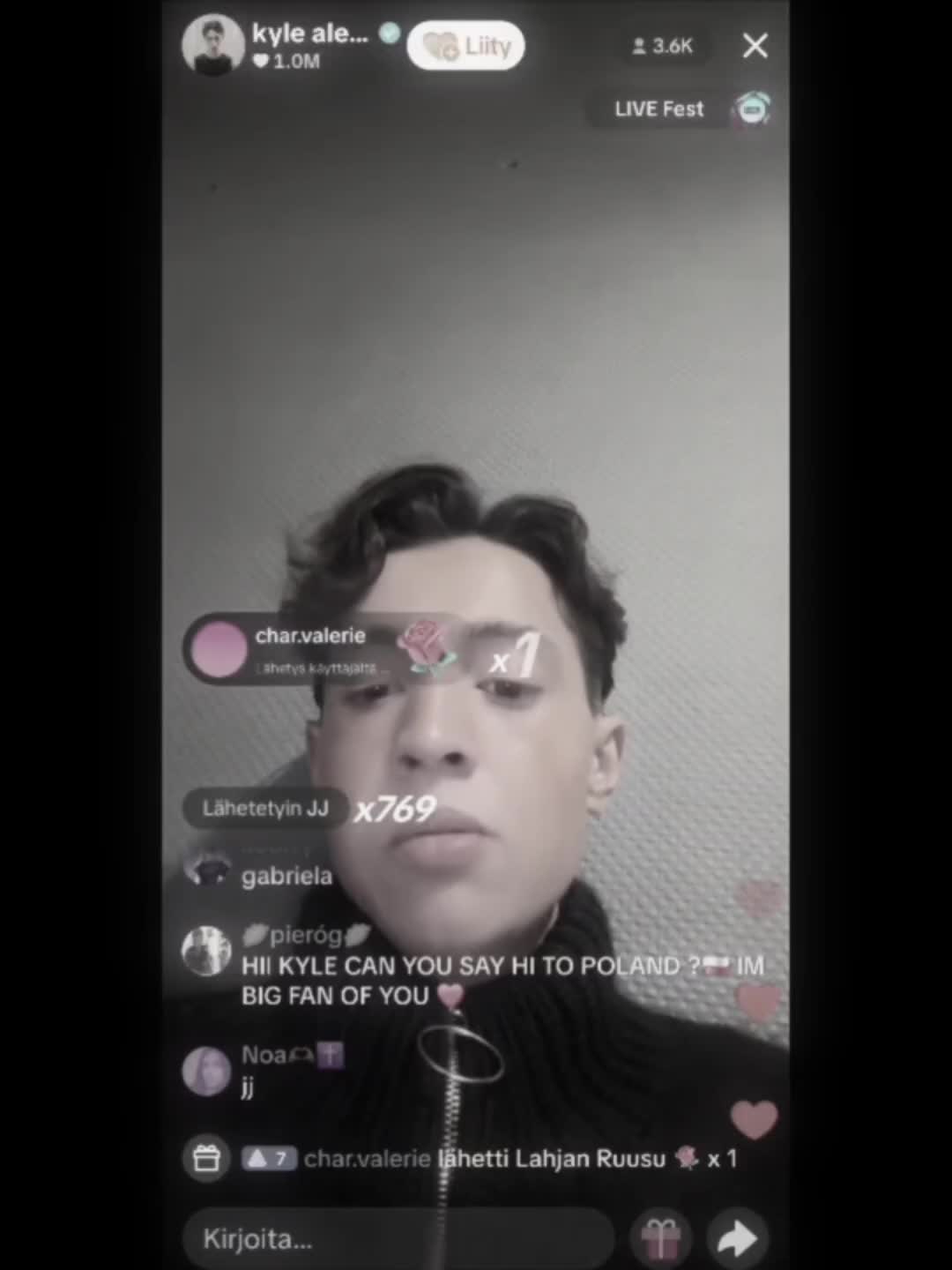@ellaa 🪽🤍