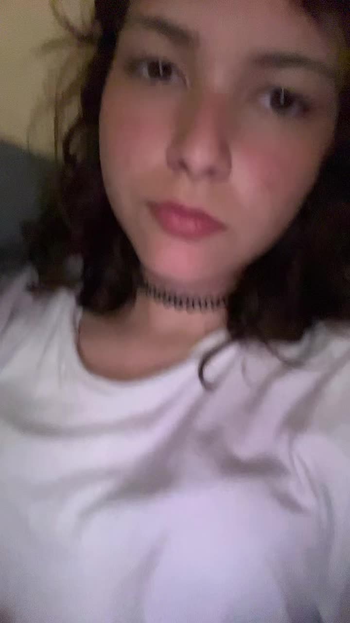 @𖦹 sɨrˈjɵ