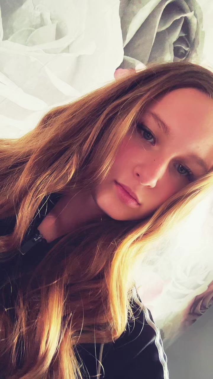 @Mia_prvttt_shittt