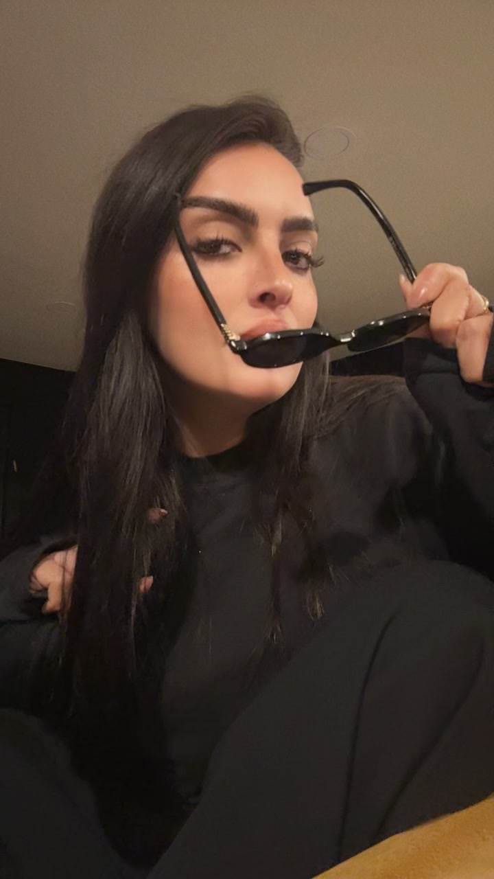 @Elle