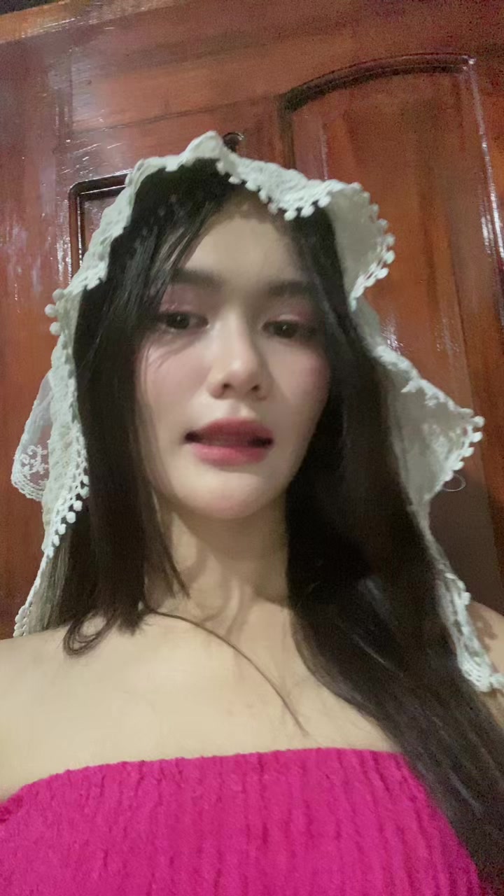 @Nadine loose thread