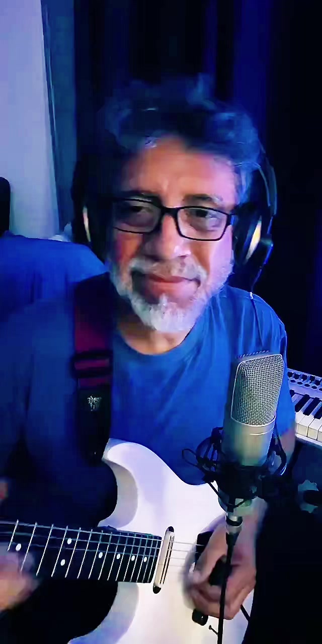 @Rola_Cruz
