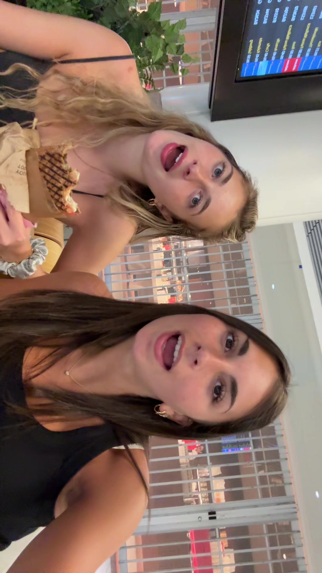 @Sienna