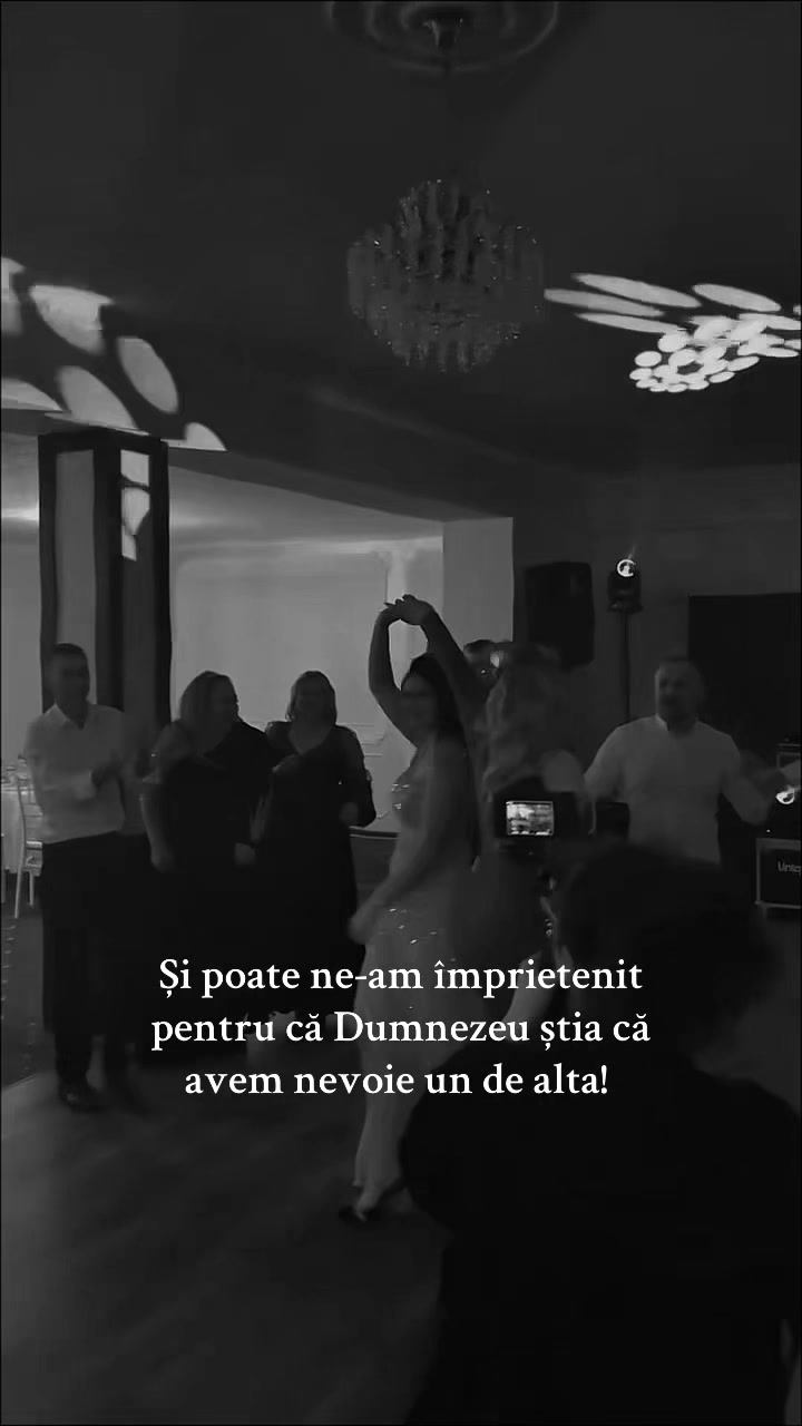 @Ștefania 🐸