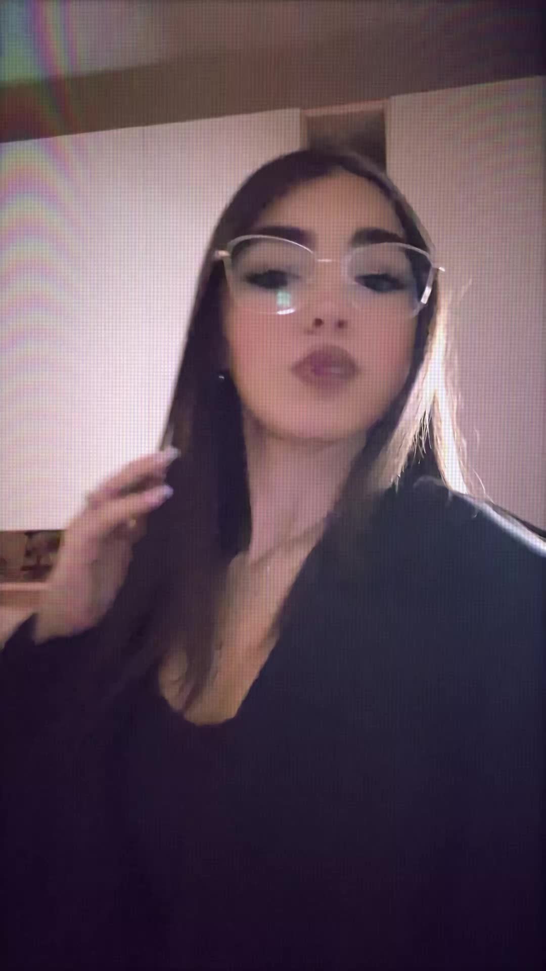 @𝑵𝑶𝑬𝑴𝑰👸🏽🌹