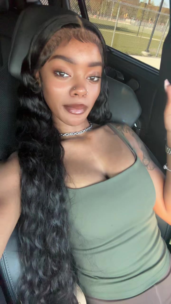 @himynameessence🥥