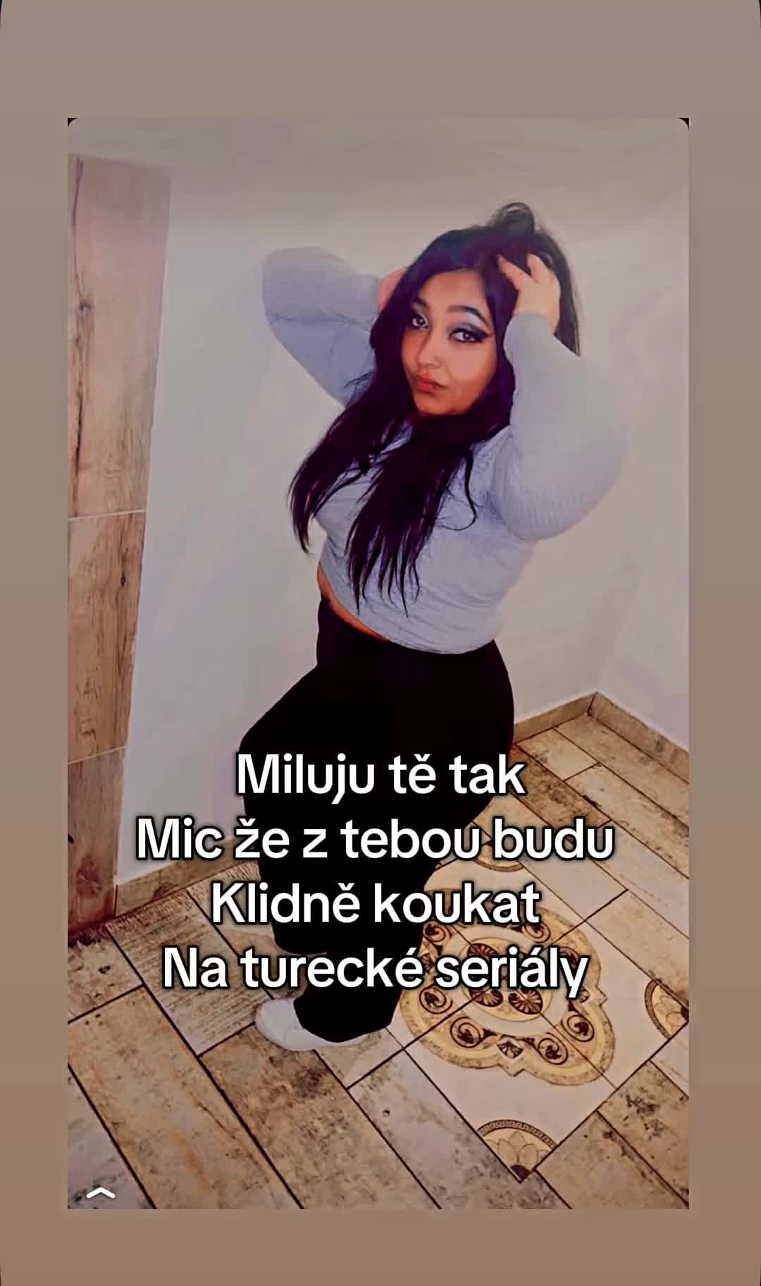 @🌸DeŁa&ntilde;cy Kmeťov&aacute; 🌸