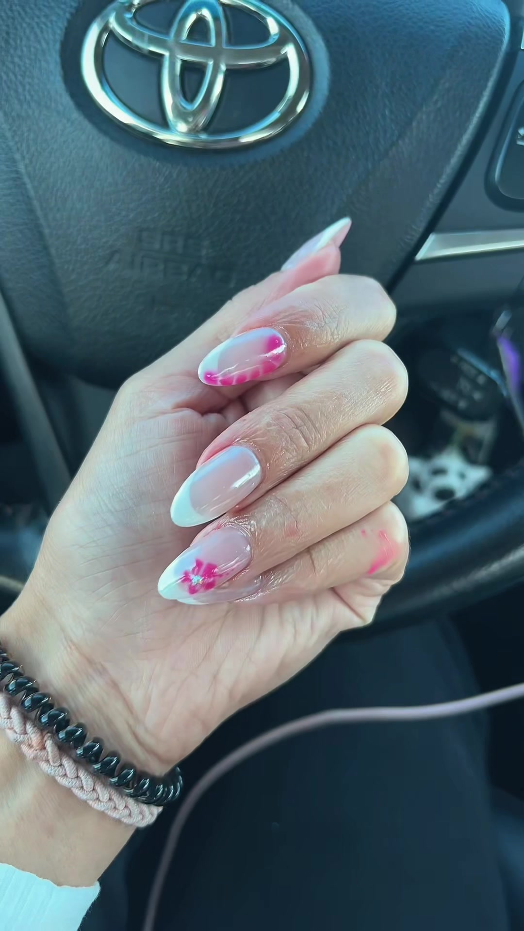 @𝐌𝐚𝐲𝐛𝐞𝐥𝐥