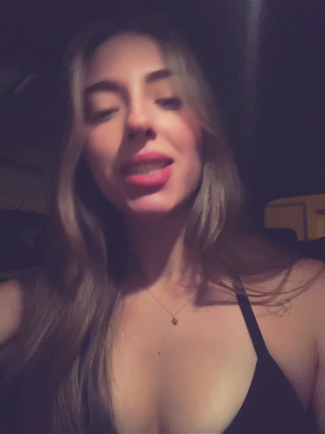 @️🧛🏻♀️