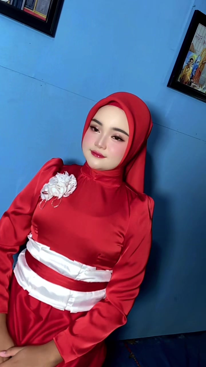 @hermawatimakeuphairdo,MUABone