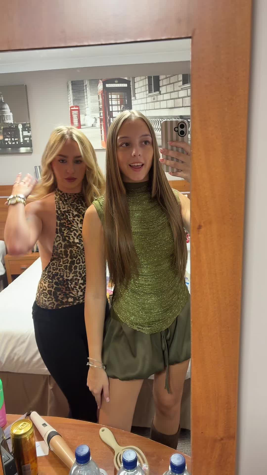 @mollyx
