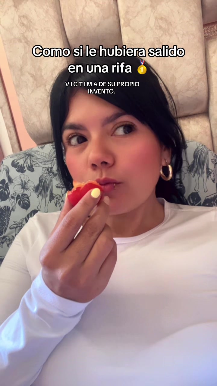 @ADRIANA SALINAS