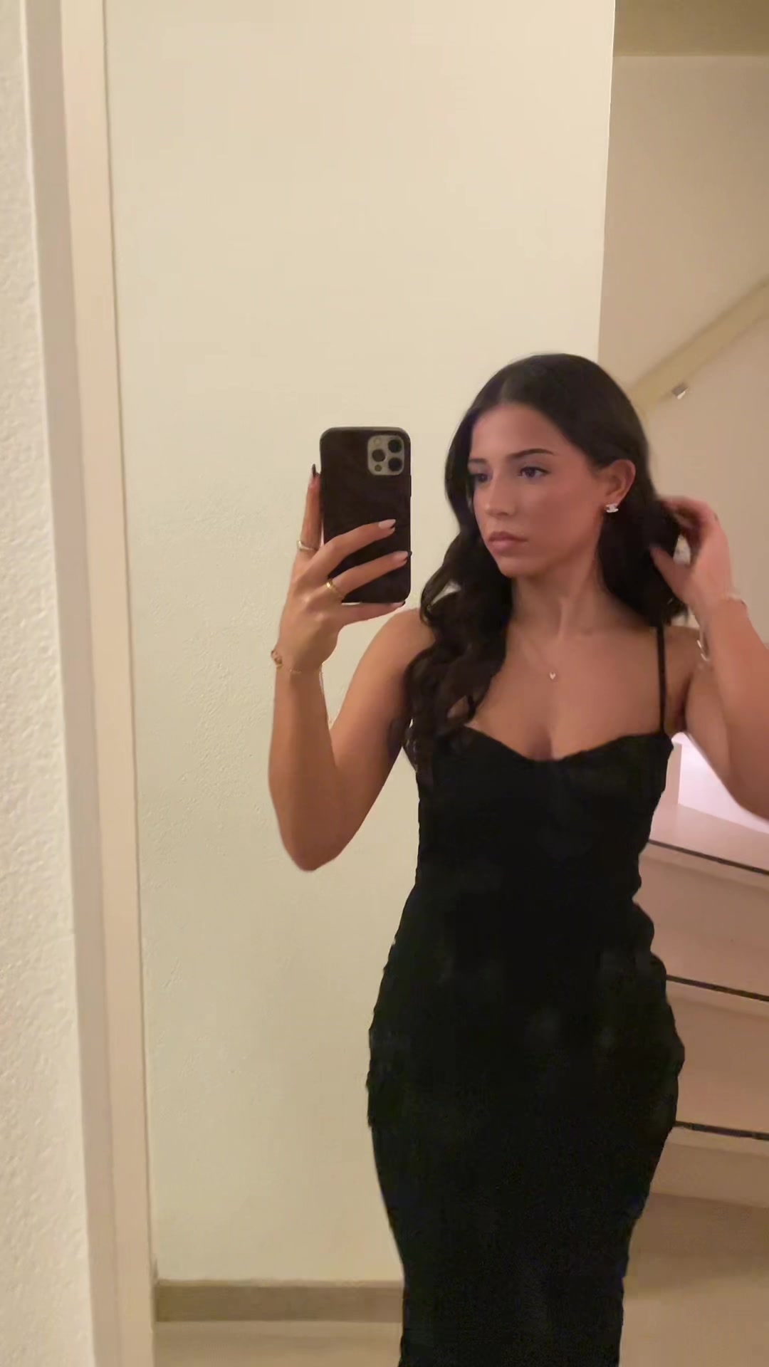 @𝐼𝓃𝑒𝓈 𝒜𝓁𝓋𝑒𝓈