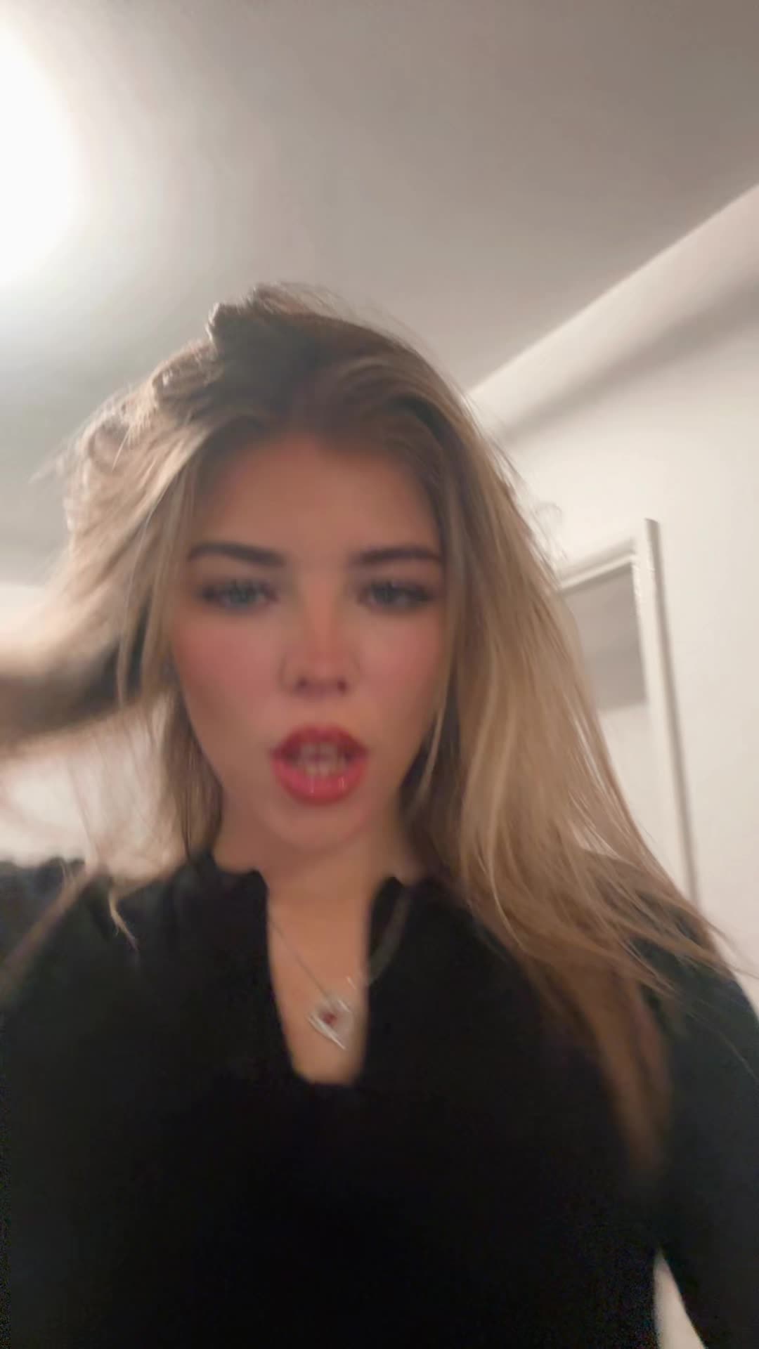 @x_lexie3