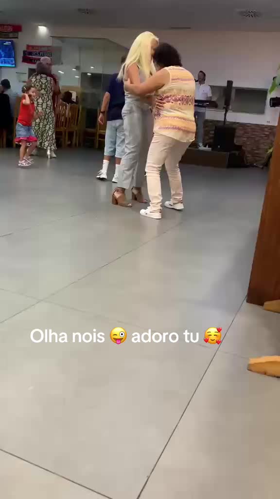 @tuxatuxa0