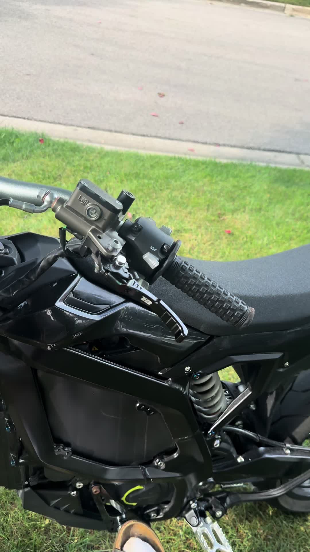 @fluxxcustoms