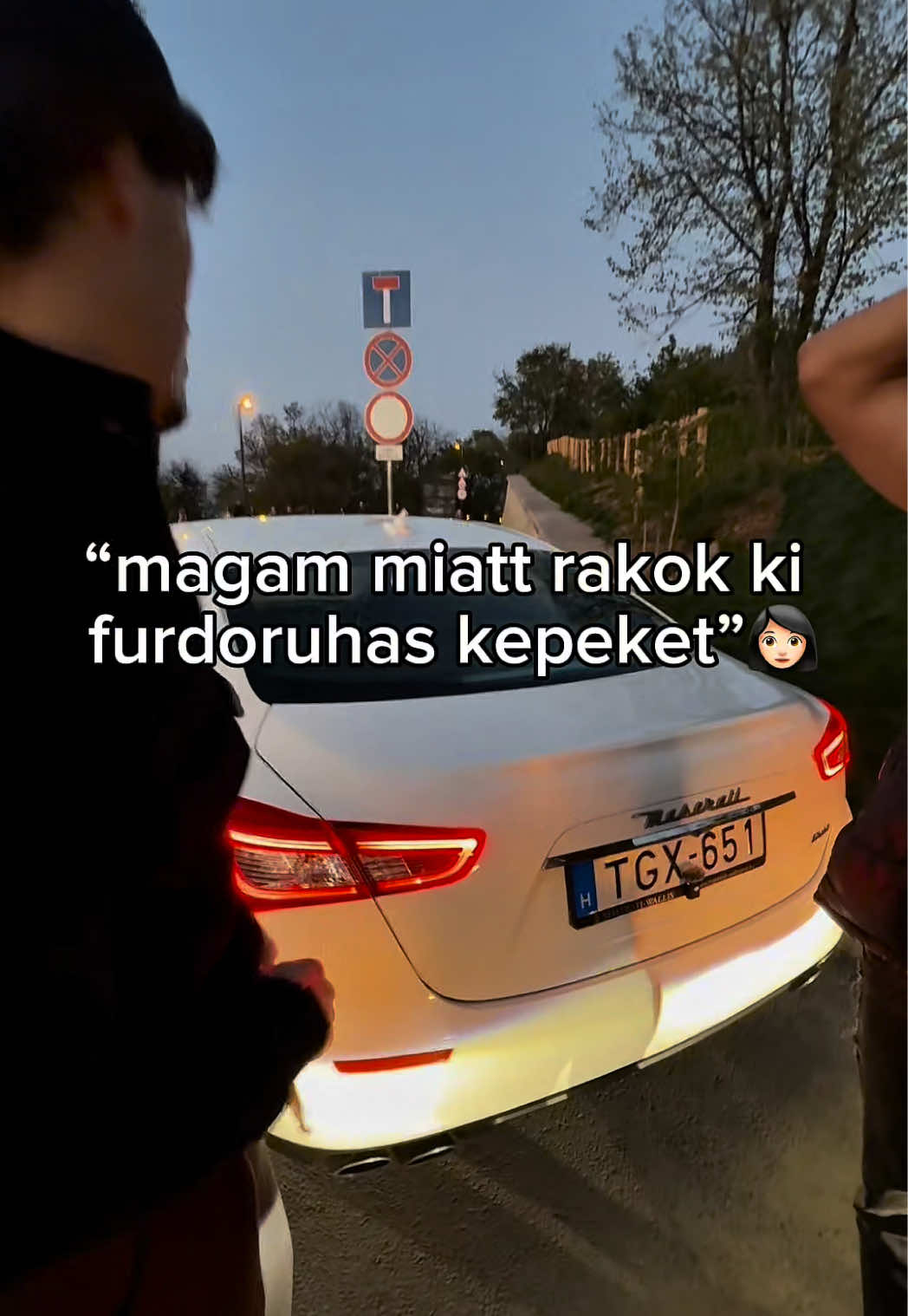 @Andris Bilk&oacute;