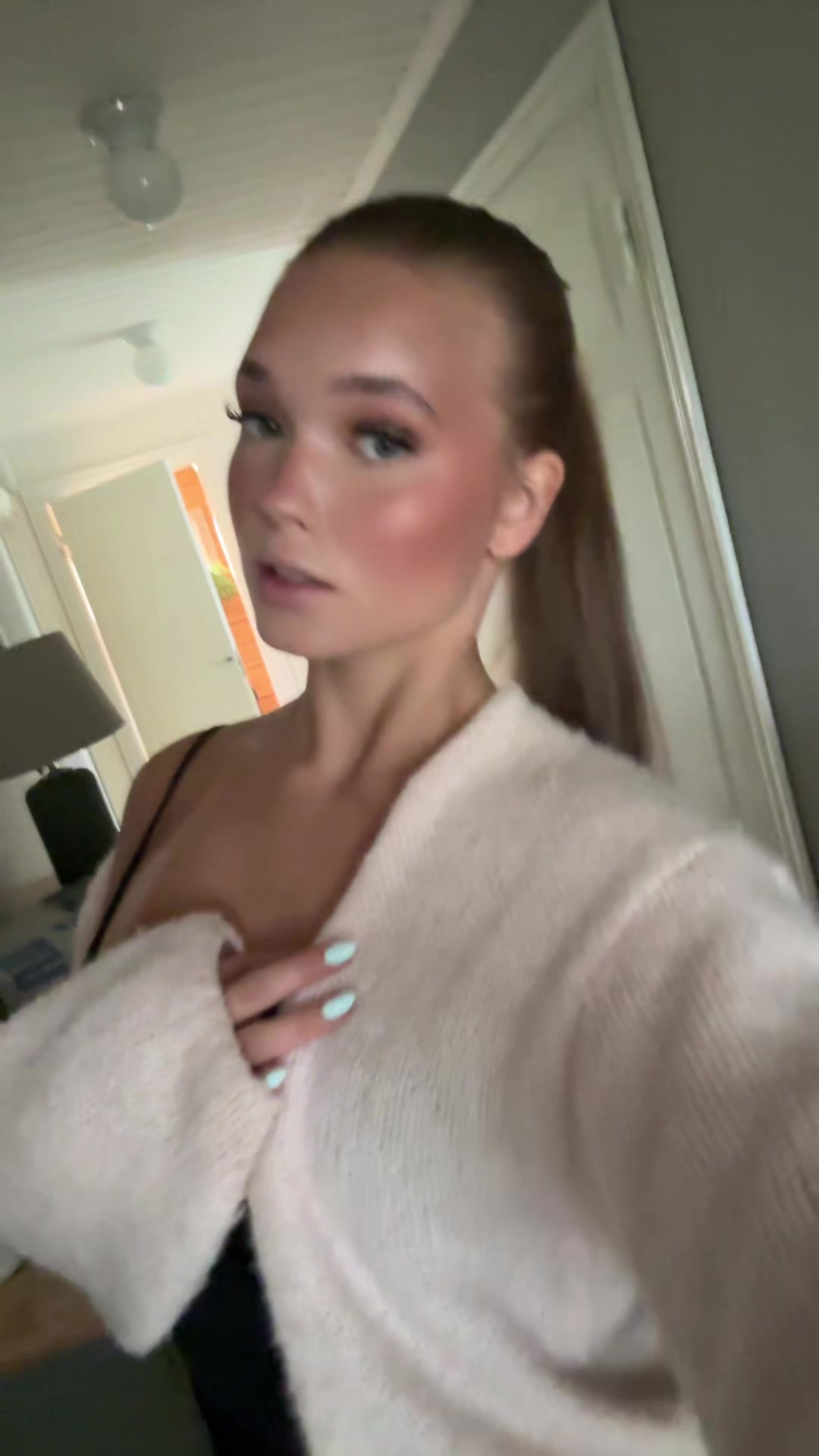 @Eva