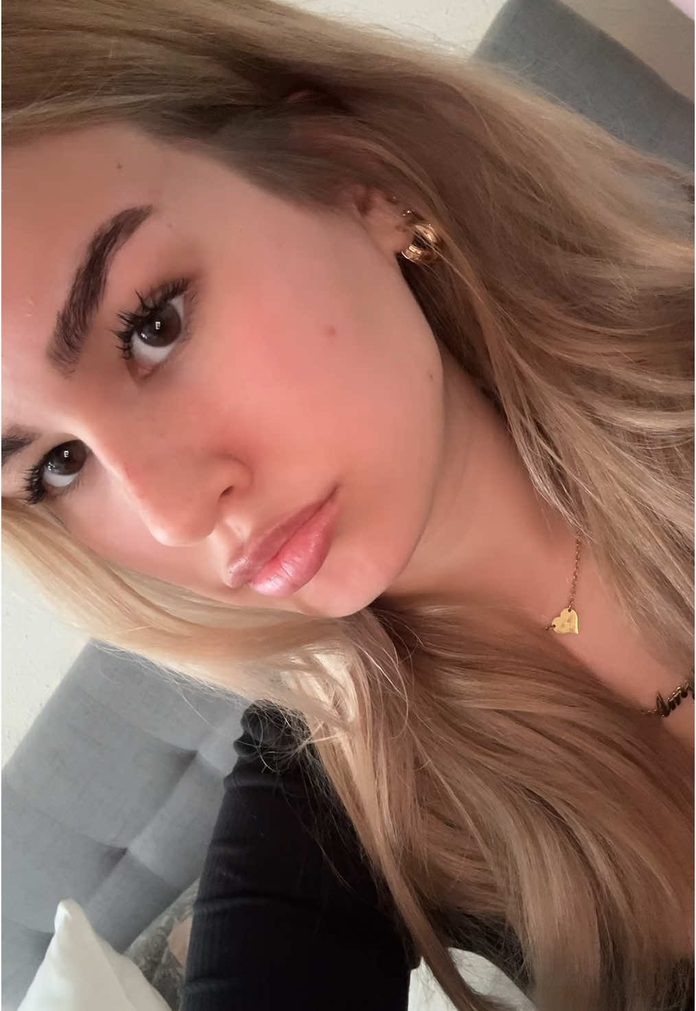 @𝙰𝙼𝚈