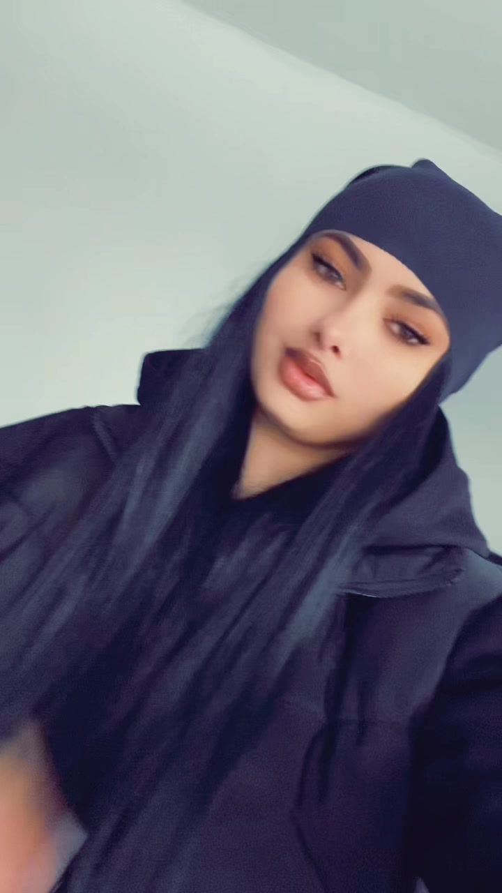 @AdrianaMaria09
