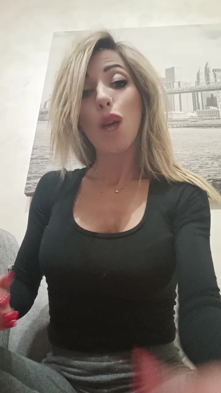 @biondina3087