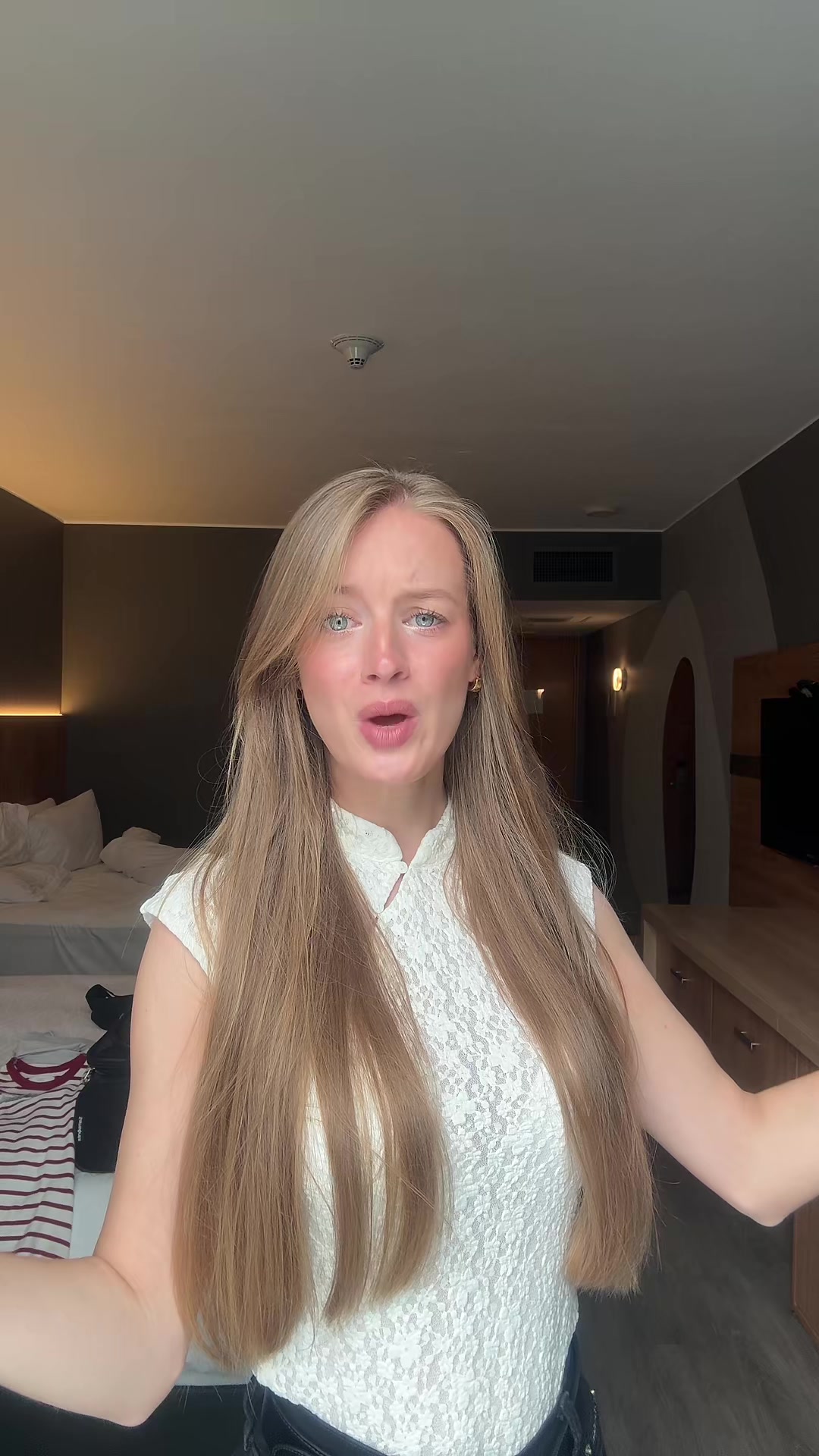 @Ana