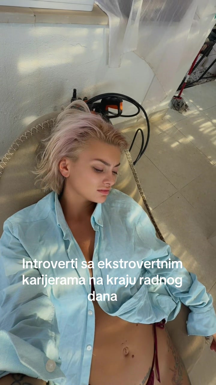 @Ella Dvornik
