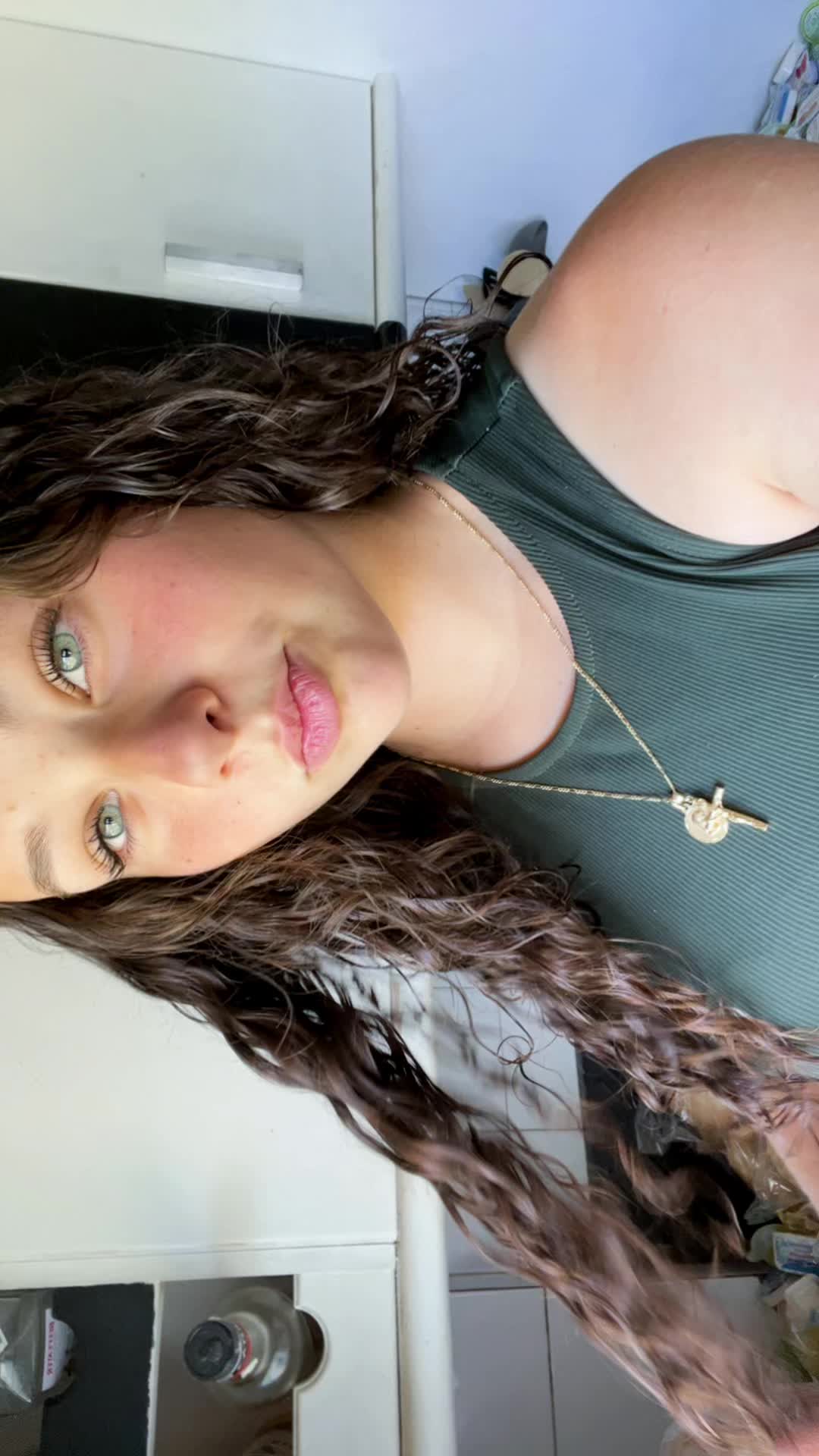 @𝕀𝕣𝕖𝕟𝕖
