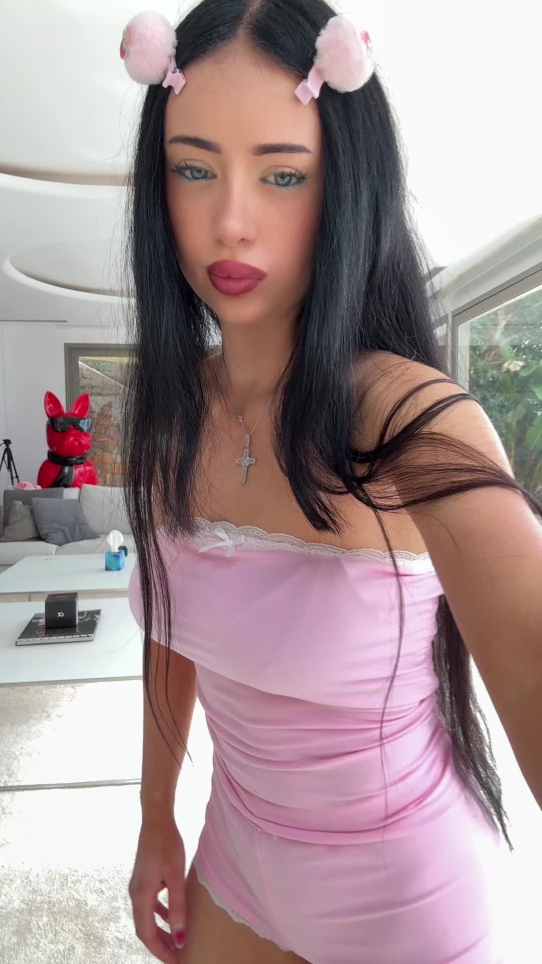 @lillyabellaa