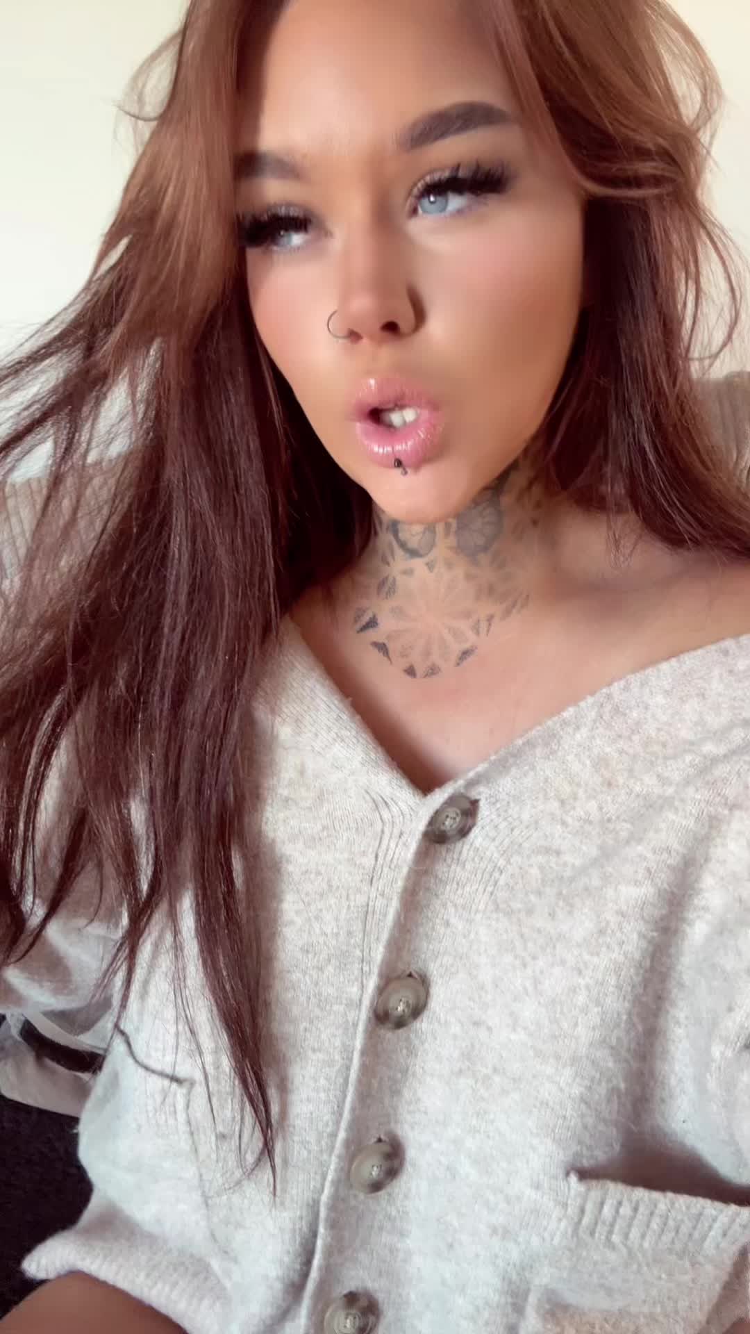 @Carly💓🌪️