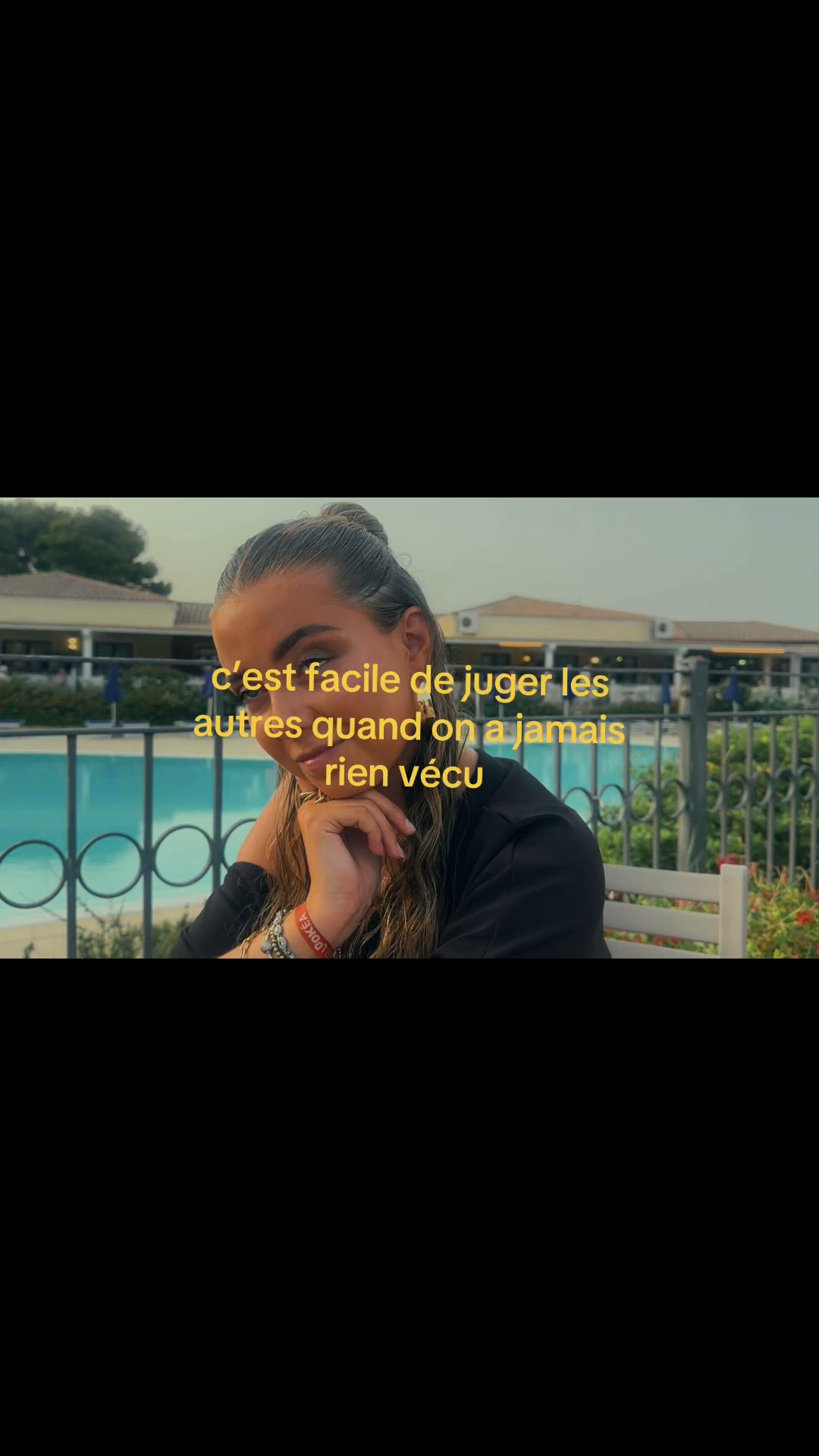 @hélo