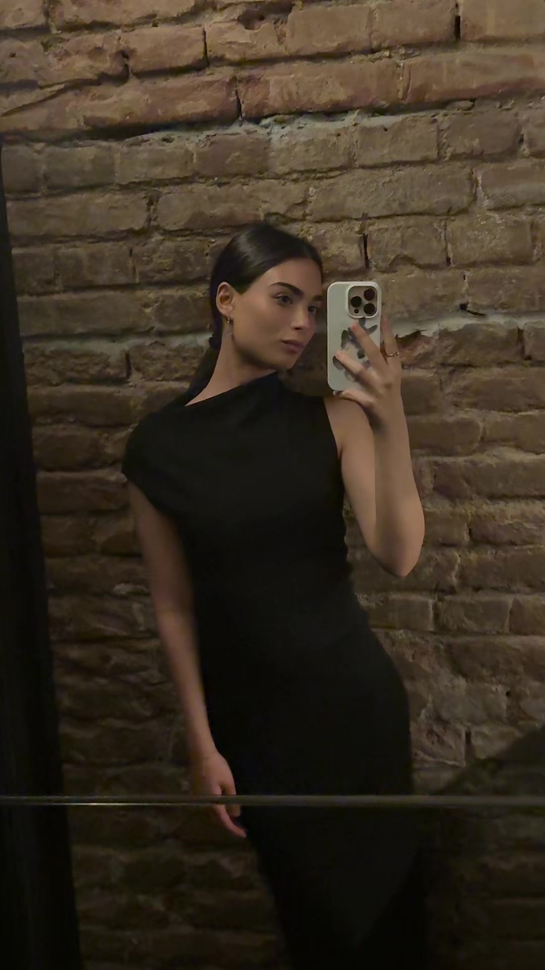 @D22