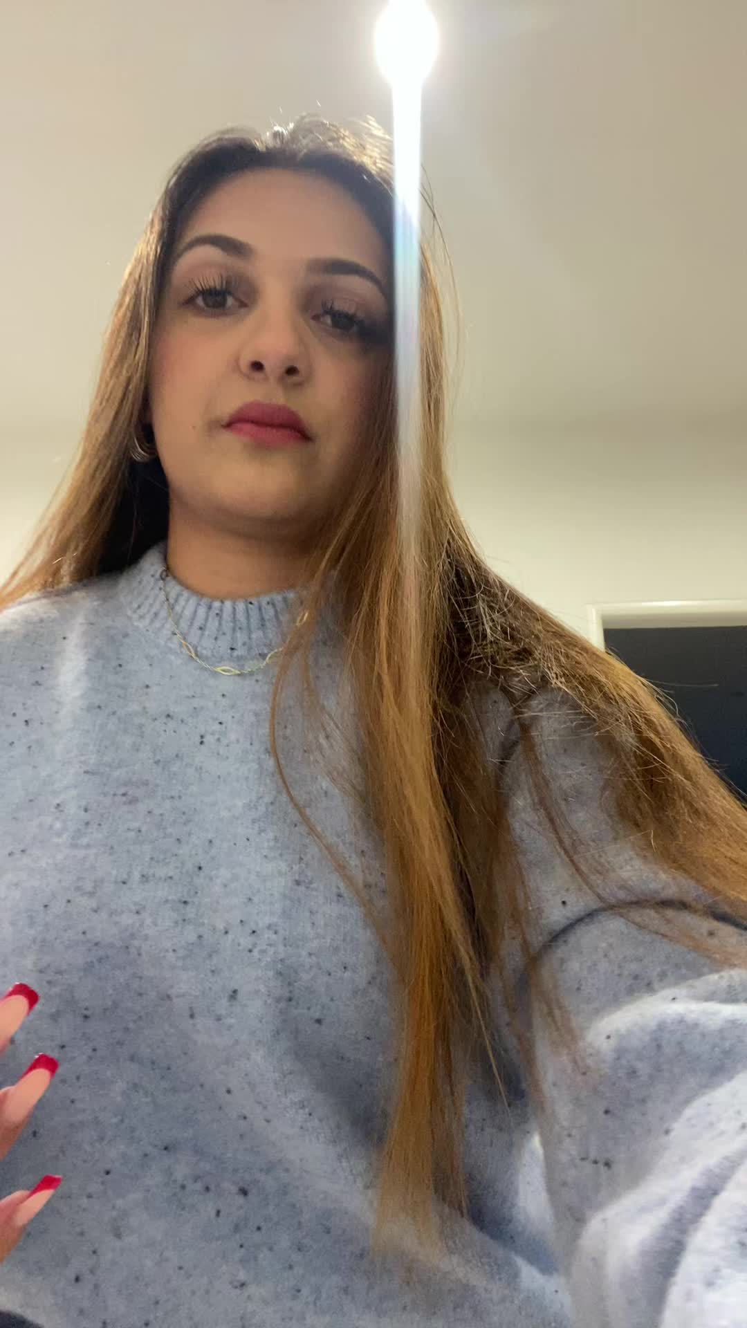 @Laura Sandorova