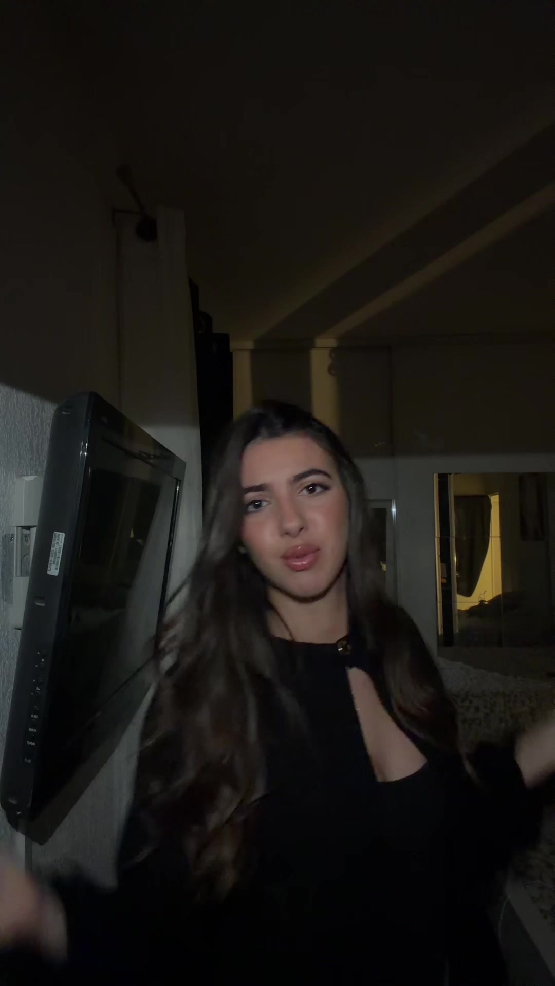 @Lana_cmt