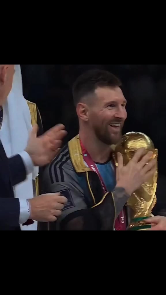 @👑🐐ʟᴇᴏ ᴍᴇꜱꜱɪ🫀ꜱᴀʀᴏᴊ ᴀʏᴇʀ10🥀