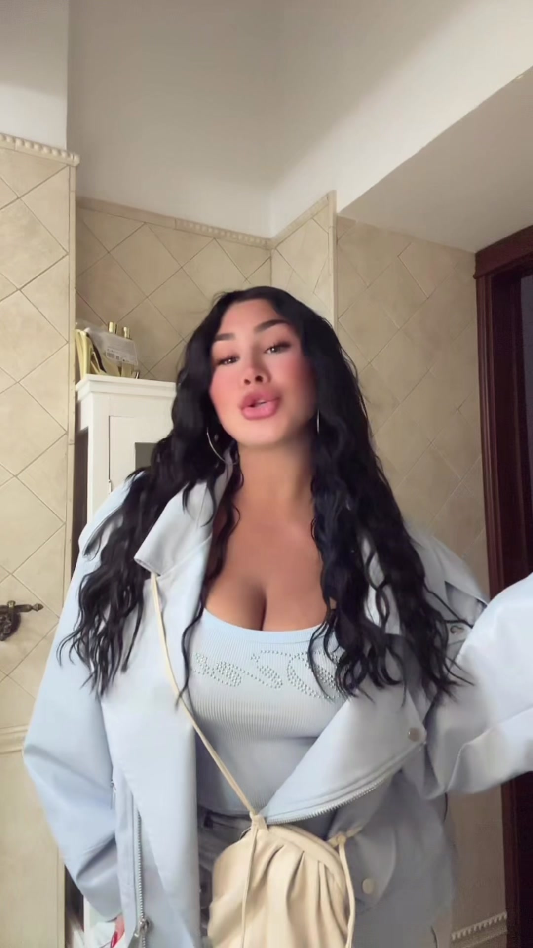 @C🍒