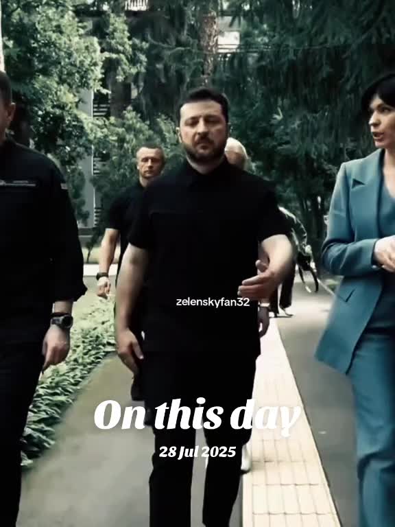 @ZelenskyFan32