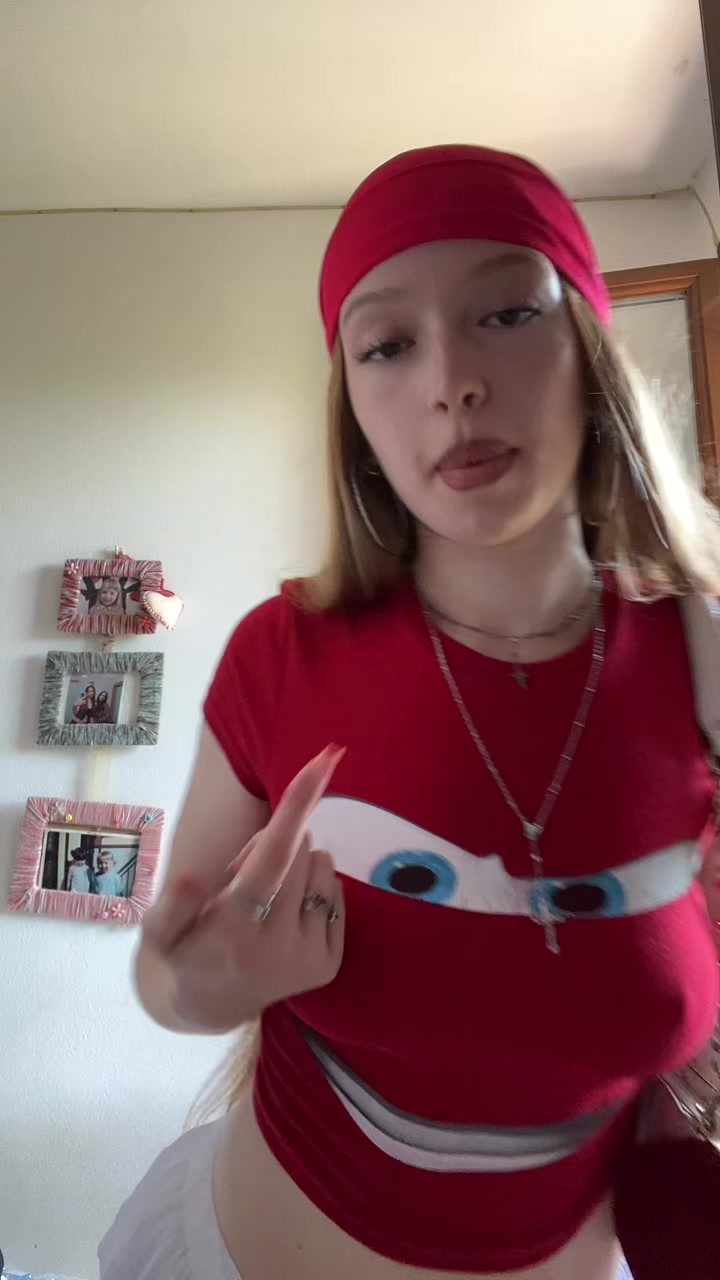@....