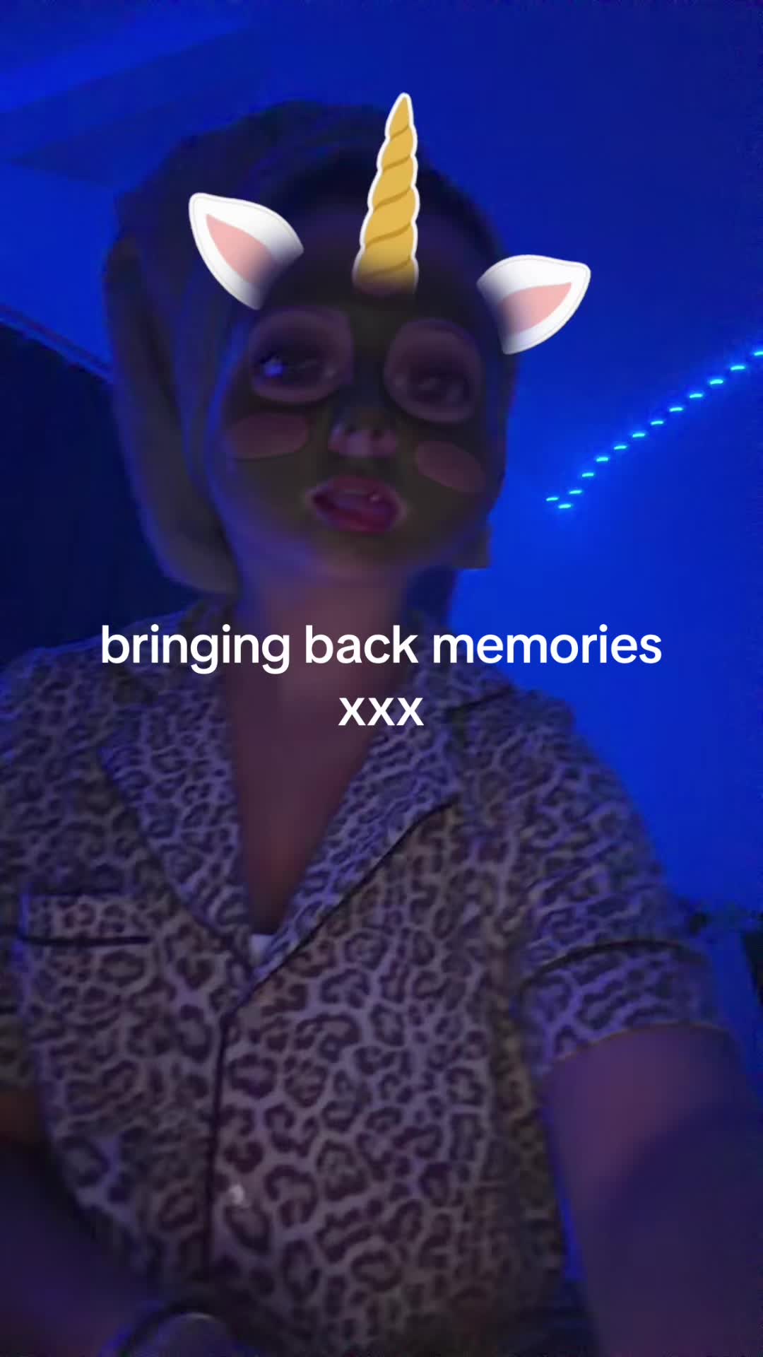 @(&sup;｡&bull;́‿&bull;̀｡)&sup;