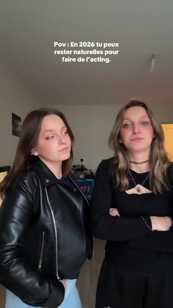 @Kelly_Ren&eacute;