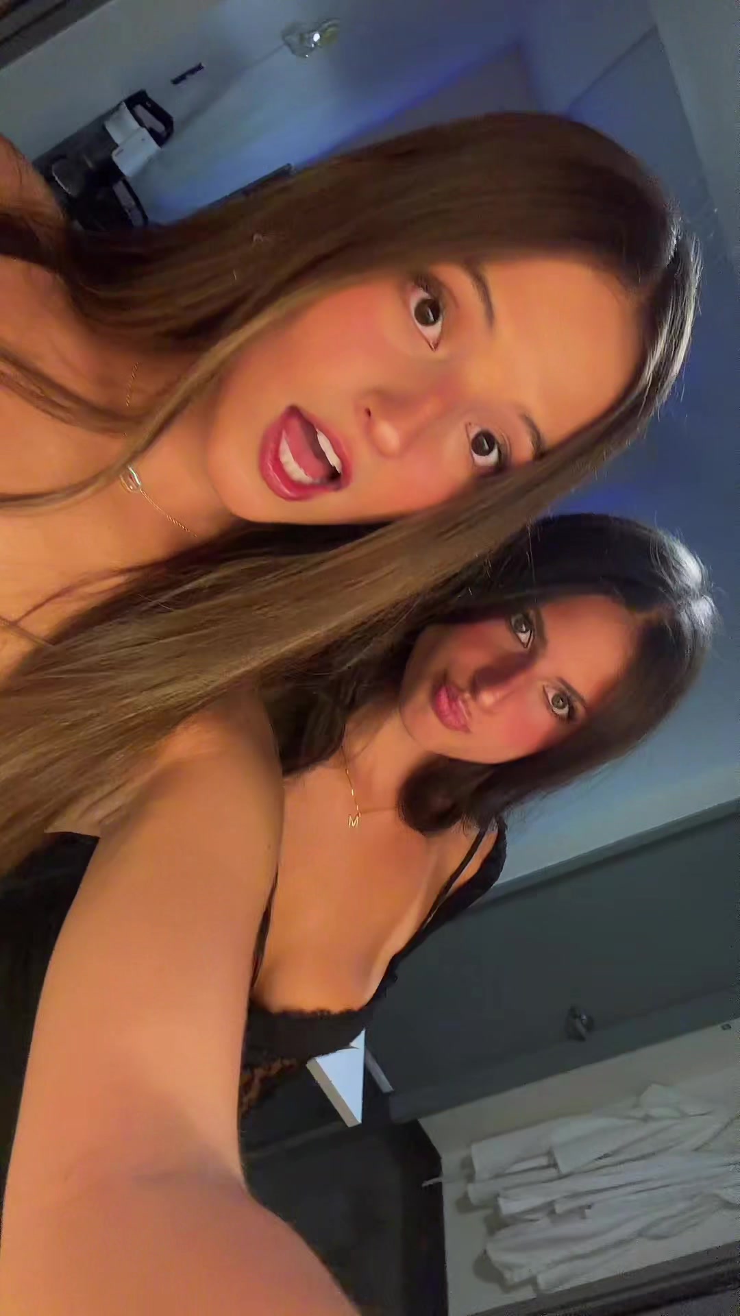 @julia