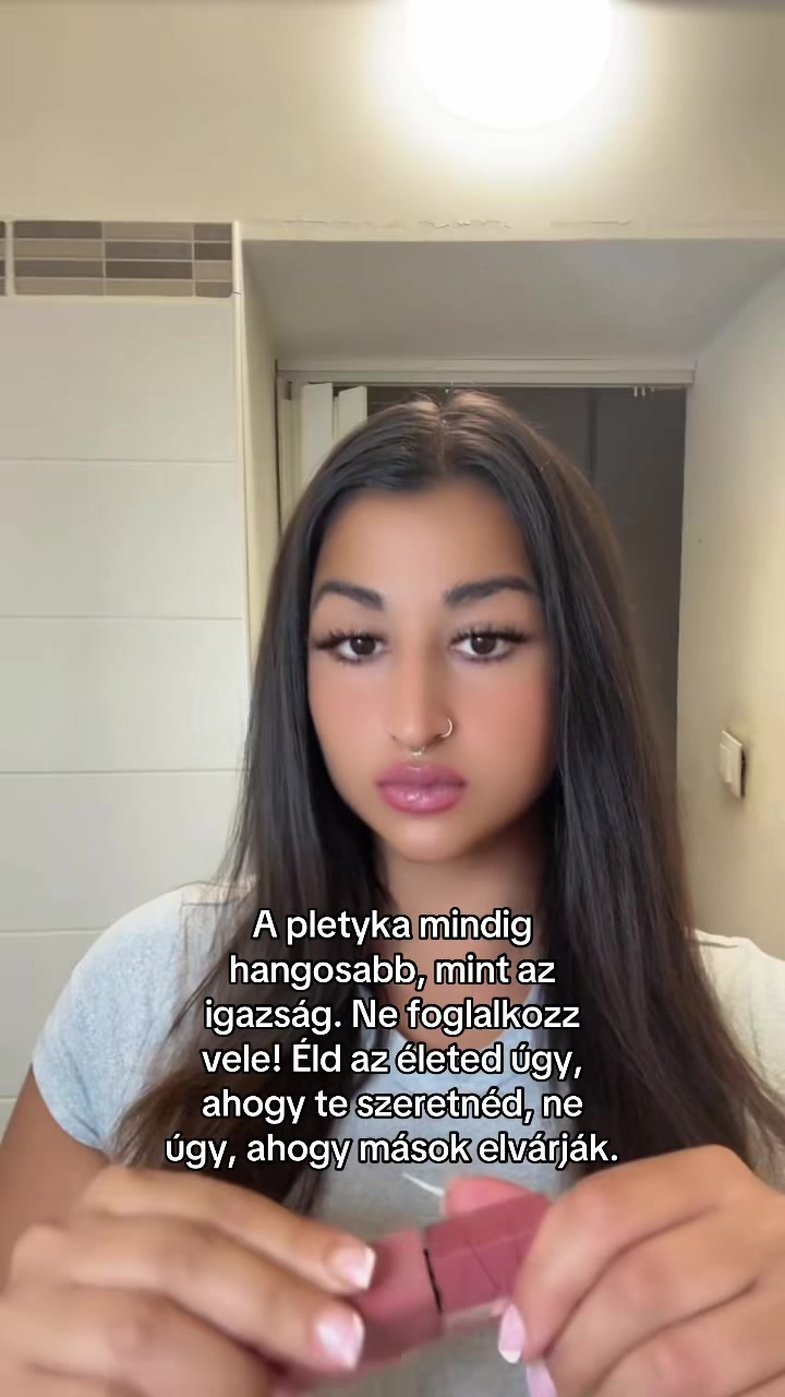 @claudia_horvath