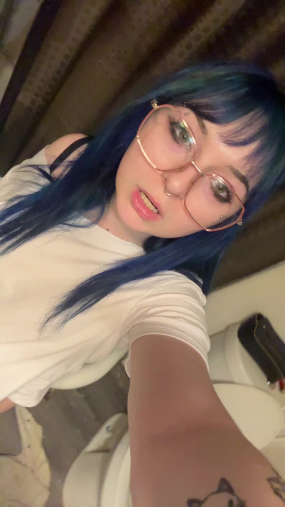 @alayzsaa