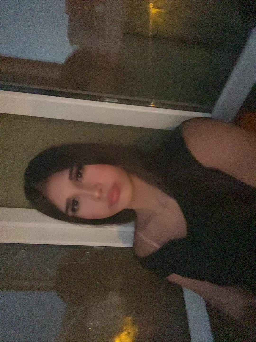 @NIKA🦈
